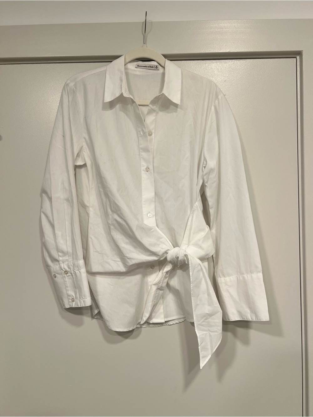 Abercrombie & Fitch White Tie-Front Button Down Shirt